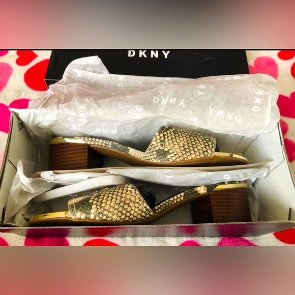 DKNY Dress Sandals ~ NEW - Picture 5 of 6